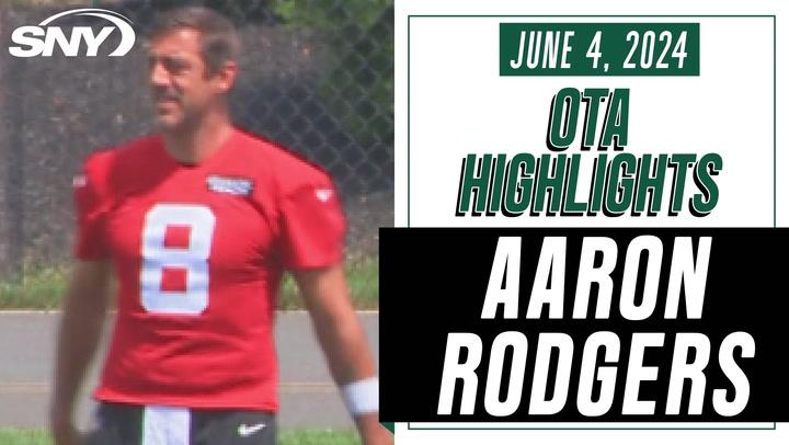 Aaron Rodgers gets loose at Jets OTAs on Tuesday